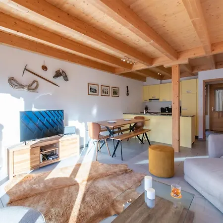 Chalet Racers Retreat 10 *